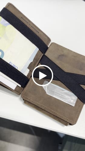 Customer video review of Flap Boy XL - Magic Wallet with Coin Pocket