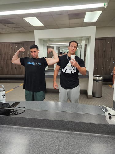Customer photo review of ONLY GAINS T-Shirt