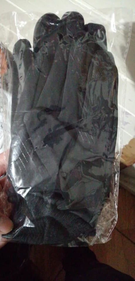 Customer photo review of Ultimate Winter Gloves