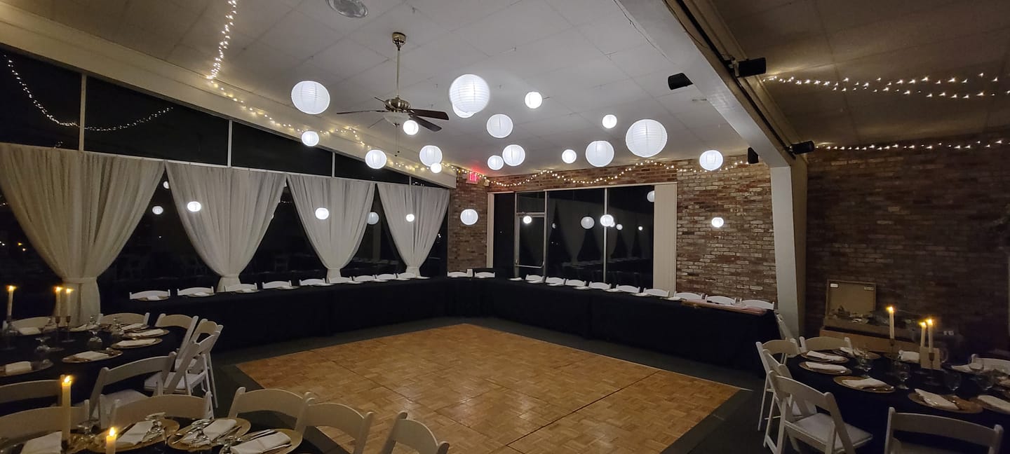 Customer photo review of BULK PACK (6) 6" White Round Paper Lanterns, Even Ribbing, Hanging Decoration