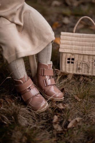 Customer photo review of Scallop Winter Boot - Rose Clay Patent
