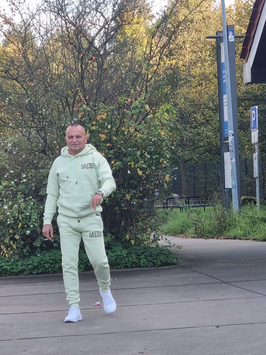 Customer photo review of Lifestyle Herren Hoodie mintgrün mit Stickerei by SAEBIS®