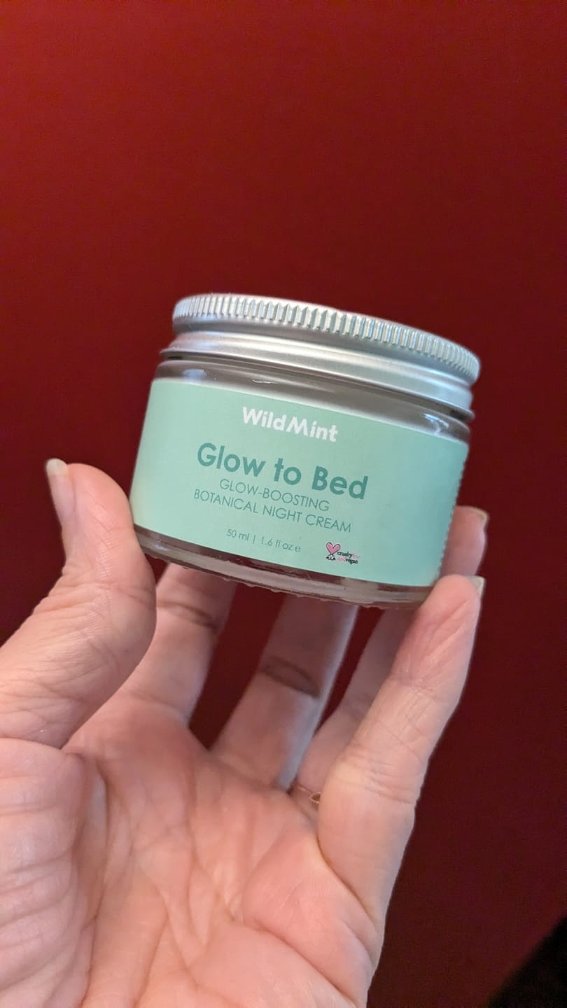 Customer photo review of Glow to Bed