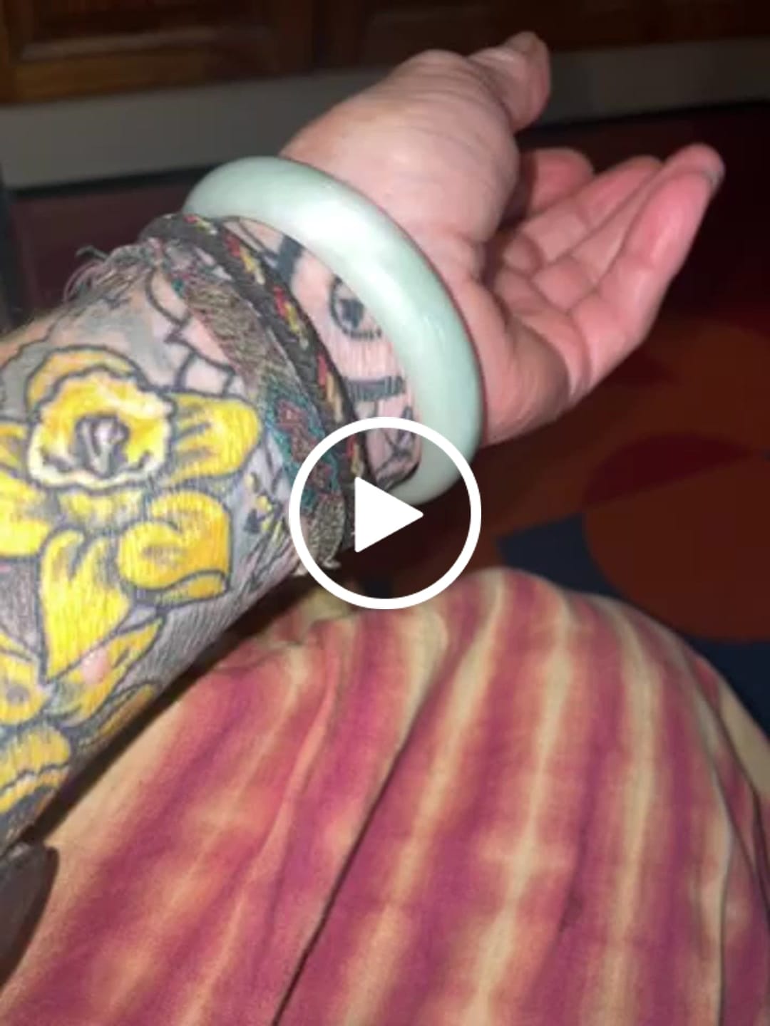 Customer video review of Buddha Stones Natural Jade Prosperity Bangle Bracelet
