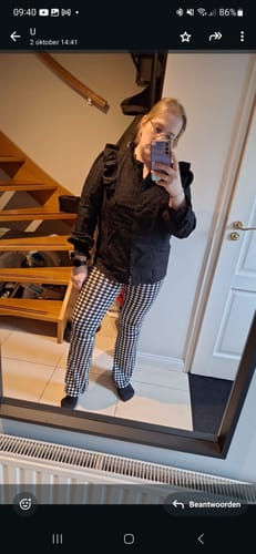 Customer photo review of Comfy & Stretchy Flared Pied De Poule