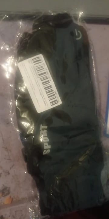 Customer photo review of Ultimate Winter Gloves