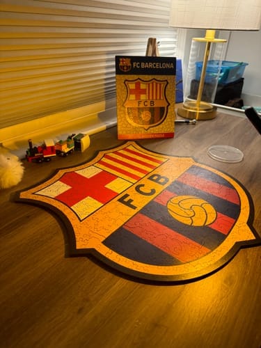 Customer photo review of FC Barcelona® Logo - Holzpuzzle