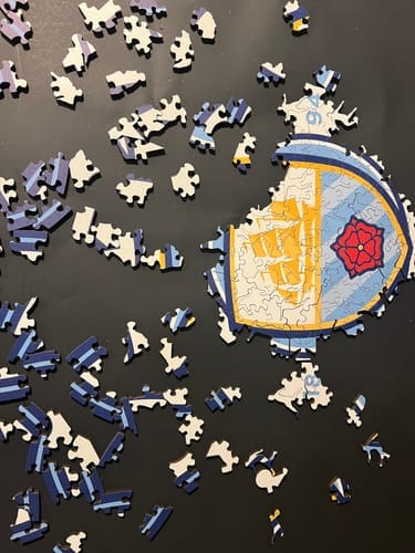 Customer photo review of Manchester City FC® Logo - Holzpuzzle