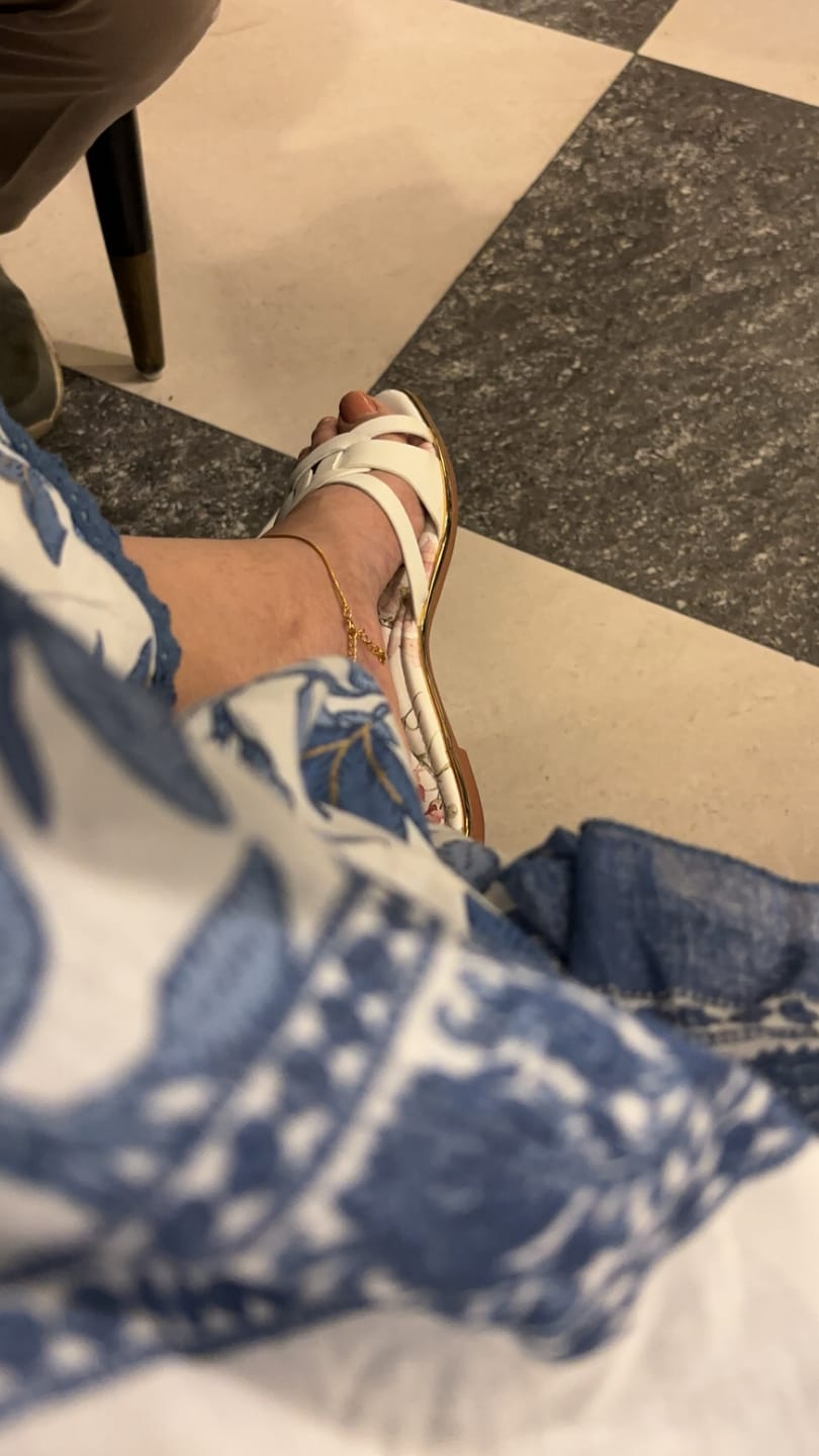 Customer photo review of Snake Chain Anklet