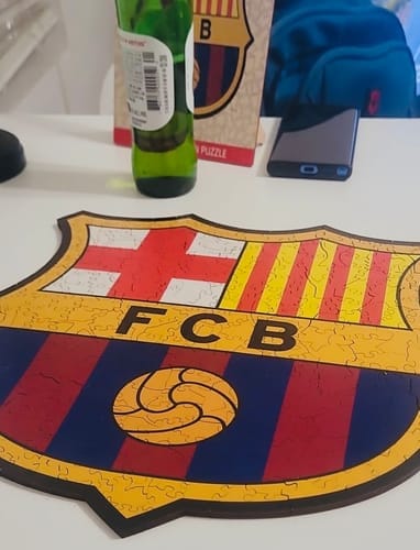 Customer photo review of FC Barcelona® Logo - Holzpuzzle