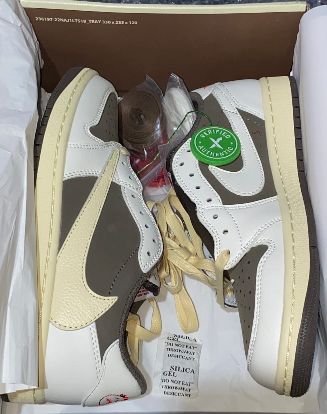 Customer photo review of Travis Scott x Air Jordan 1 Retro Low OG 'Reverse Mocha' G5