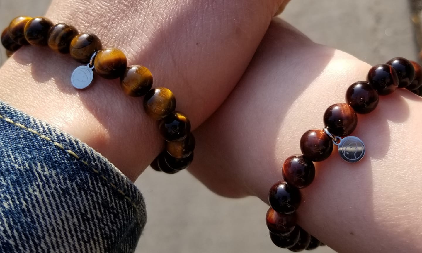 Customer photo review of Tiger Eye Bracelet