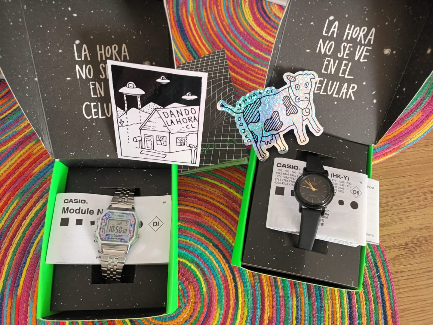 Customer photo review of Reloj Casio Vintage LA680WA-2CDF Plateado Flores