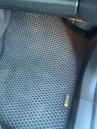 Customer photo review of Dywaniki samochodowe na zamówienie - Przód i tył