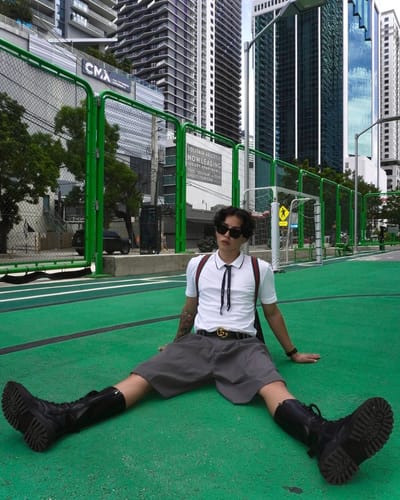Customer photo review of Mens Solid Pleated Mid Length Casual Shorts SKUK17986