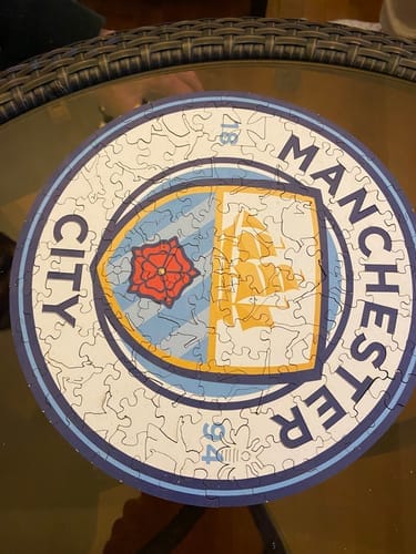 Customer photo review of Manchester City FC® Logo - Holzpuzzle