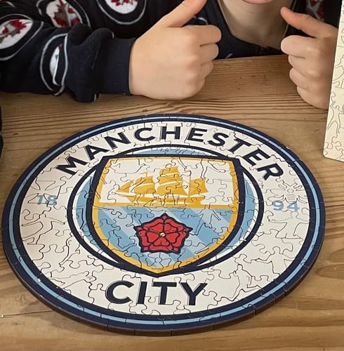 Customer photo review of Manchester City FC® Logo - Holzpuzzle