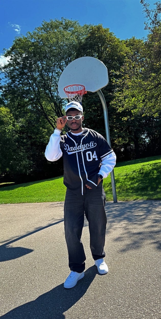 Customer photo review of Custom Baseball Jersey Stitched Personalized Baseball Sports Uniform For Men Women Boy