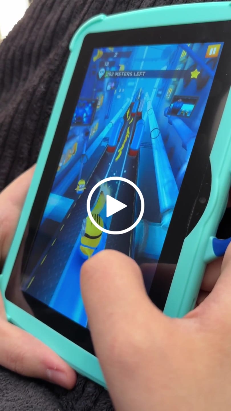 Customer video review of KartuSaugu™ Planšetinis Kompiuteris Vaikams su Mokomaisiais Žaidimais, Tėvų Kontrole, Smūgiams Atsparia Konstrukcija ir Daugiau