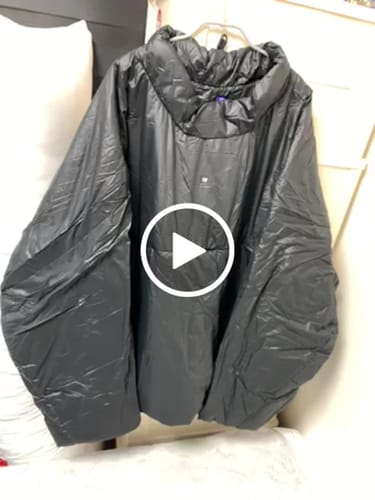 Customer video review of Mock Neck Pullover Puffer - Yeezy Gap Engineered By Balenciaga