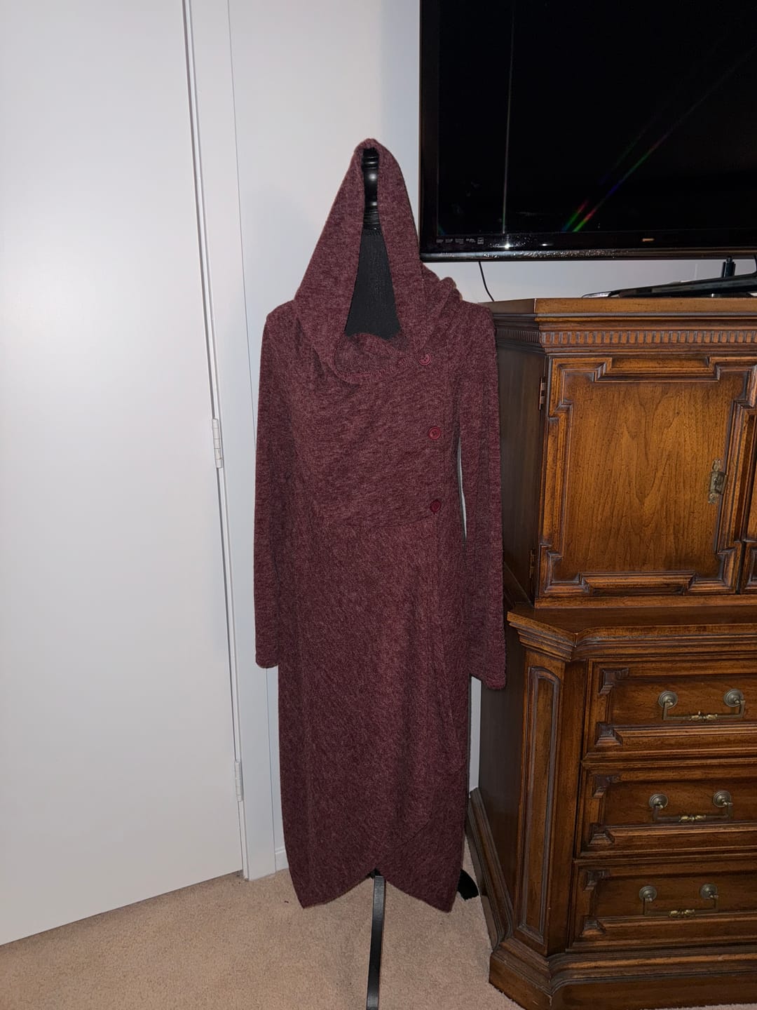 Customer photo review of Hooded Sweater Amita Red