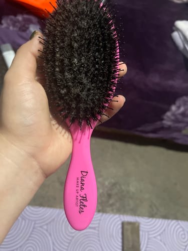 Customer photo review of Cepillo Ovalado Diana Fletes