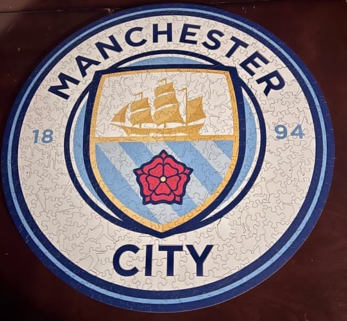 Customer photo review of Manchester City FC® Logo - Holzpuzzle
