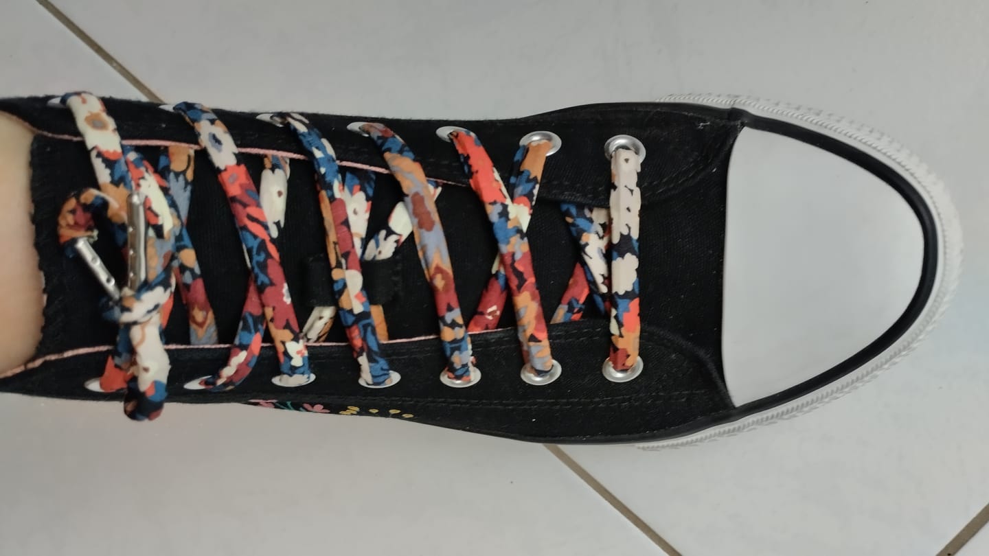 Customer photo review of Lacets Liberty "Thorpe"