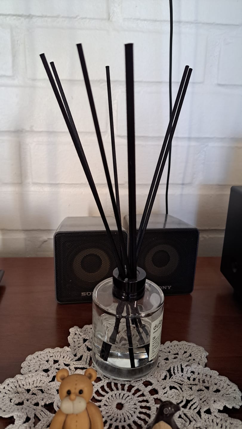 Customer photo review of Fig - Difusor de Varillas  | Difusor Ambiental Para el Hogar y la Oficina | Difusor de Aromas y Ambientadores - 150 ml