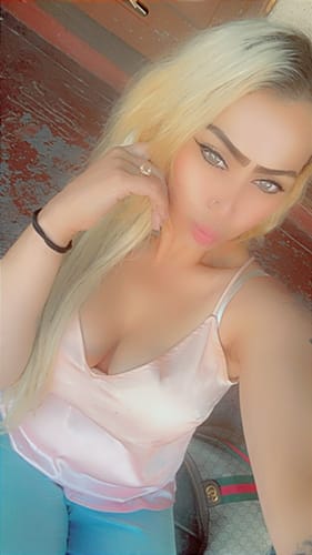 Customer photo review of Full Shine Sew In Hair Weft Bundles 100% Remy Human Hair Highlights (#P18/613)