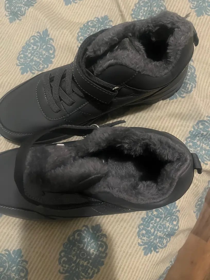 Customer photo review of FrostFit - schmerzlindernder, wasserdichter & isolierter Barfußschuh