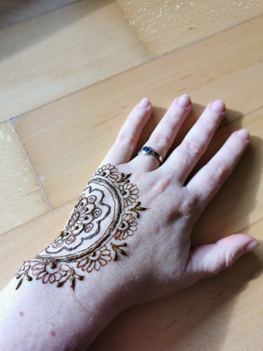 Customer photo review of Henna Practice Cones (20g)