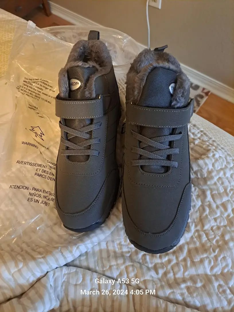 Customer photo review of FrostFit - schmerzlindernder, wasserdichter & isolierter Barfußschuh