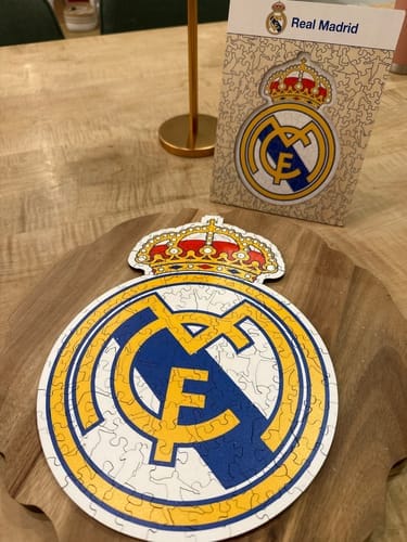 Customer photo review of Real Madrid CF® Logo - Holzpuzzle