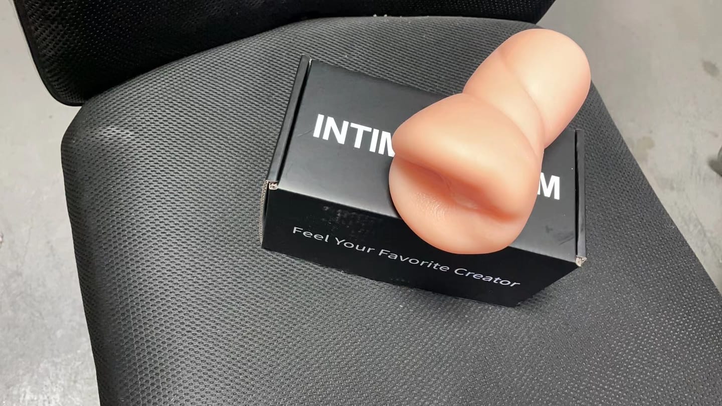 Customer photo review of Feel BasedSuccuboi