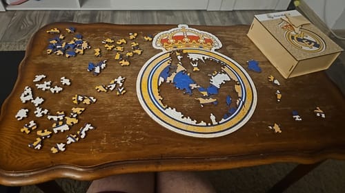 Customer photo review of Real Madrid CF® Logo - Holzpuzzle