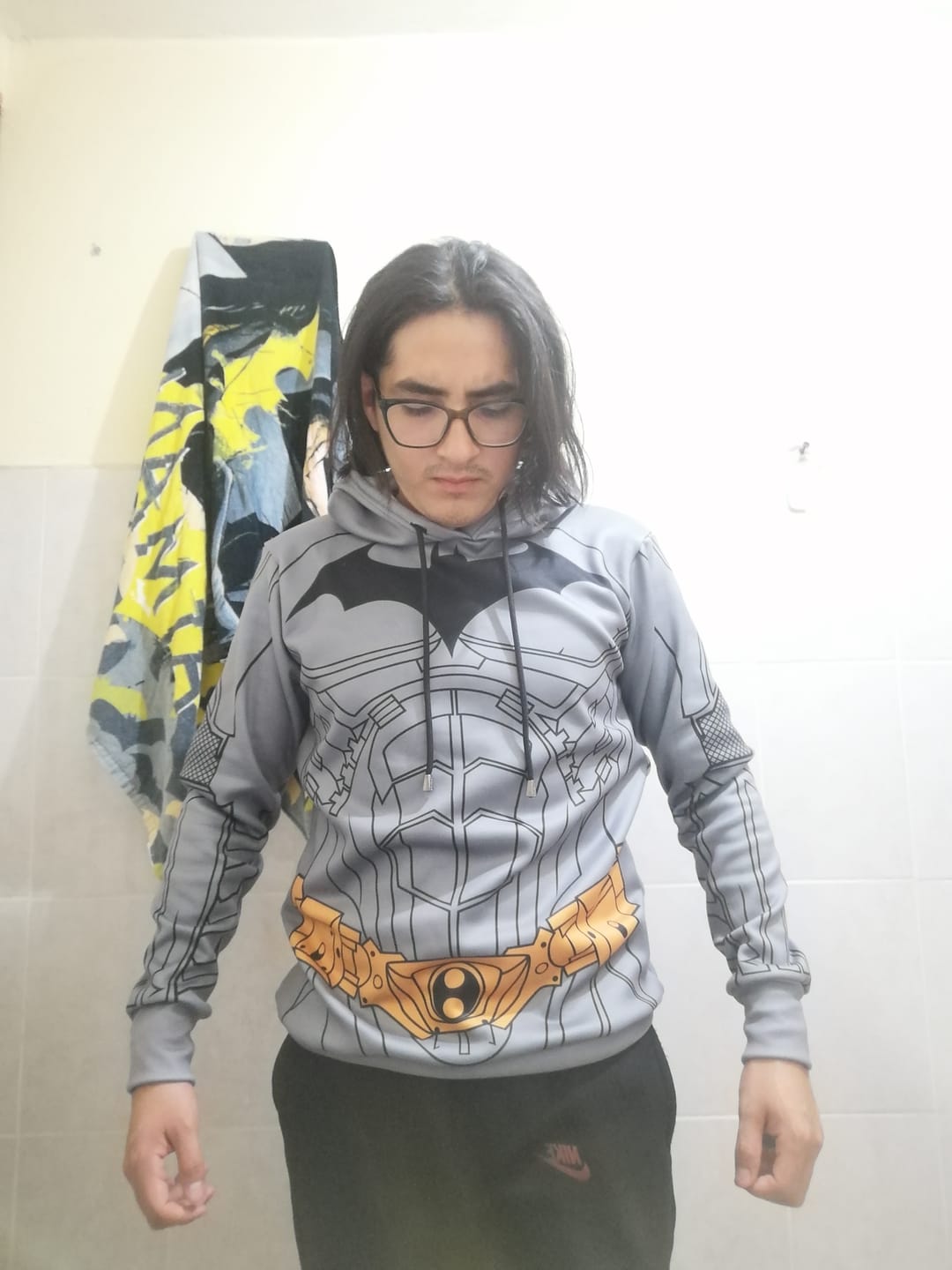 Customer photo review of Sudadera Batman Traje