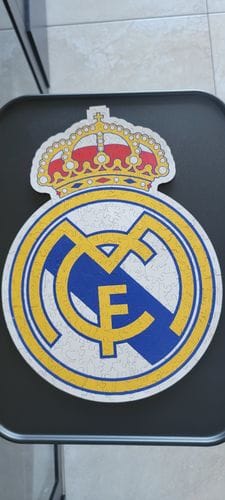 Customer photo review of Real Madrid CF® Logo - Holzpuzzle