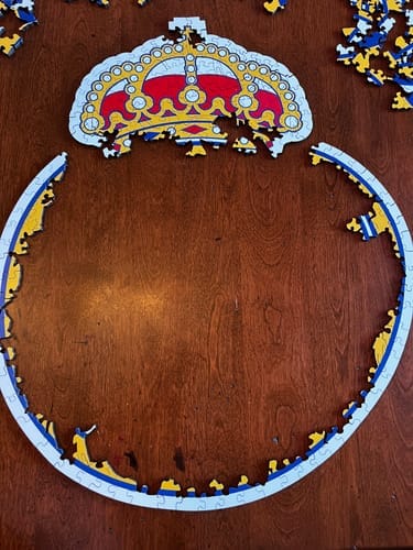 Customer photo review of Real Madrid CF® Logo - Holzpuzzle