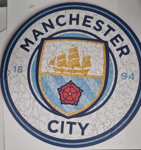 Customer photo review of Manchester City FC® Logo - Holzpuzzle