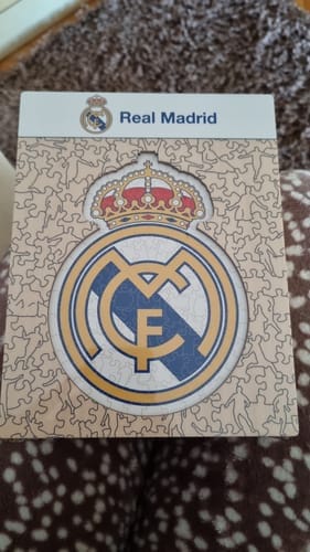 Customer photo review of Real Madrid CF® Logo - Holzpuzzle