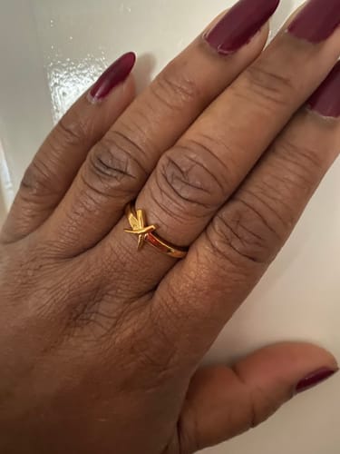 Customer photo review of Molto Kiss Stud Earrings