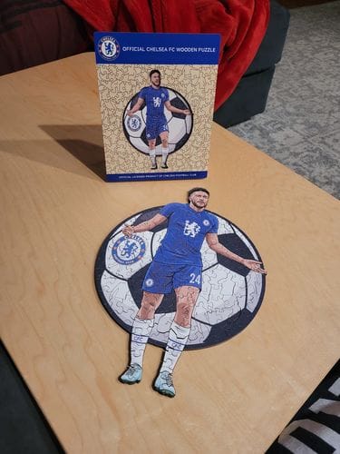 Customer photo review of Reece James - Holzpuzzle