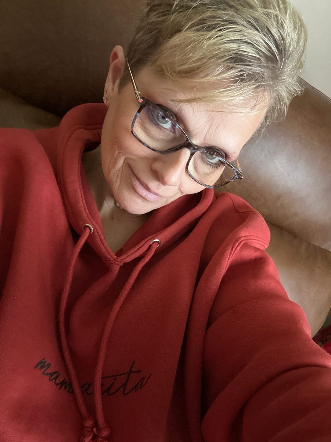 Customer photo review of Thankful • Cardinal Pullover