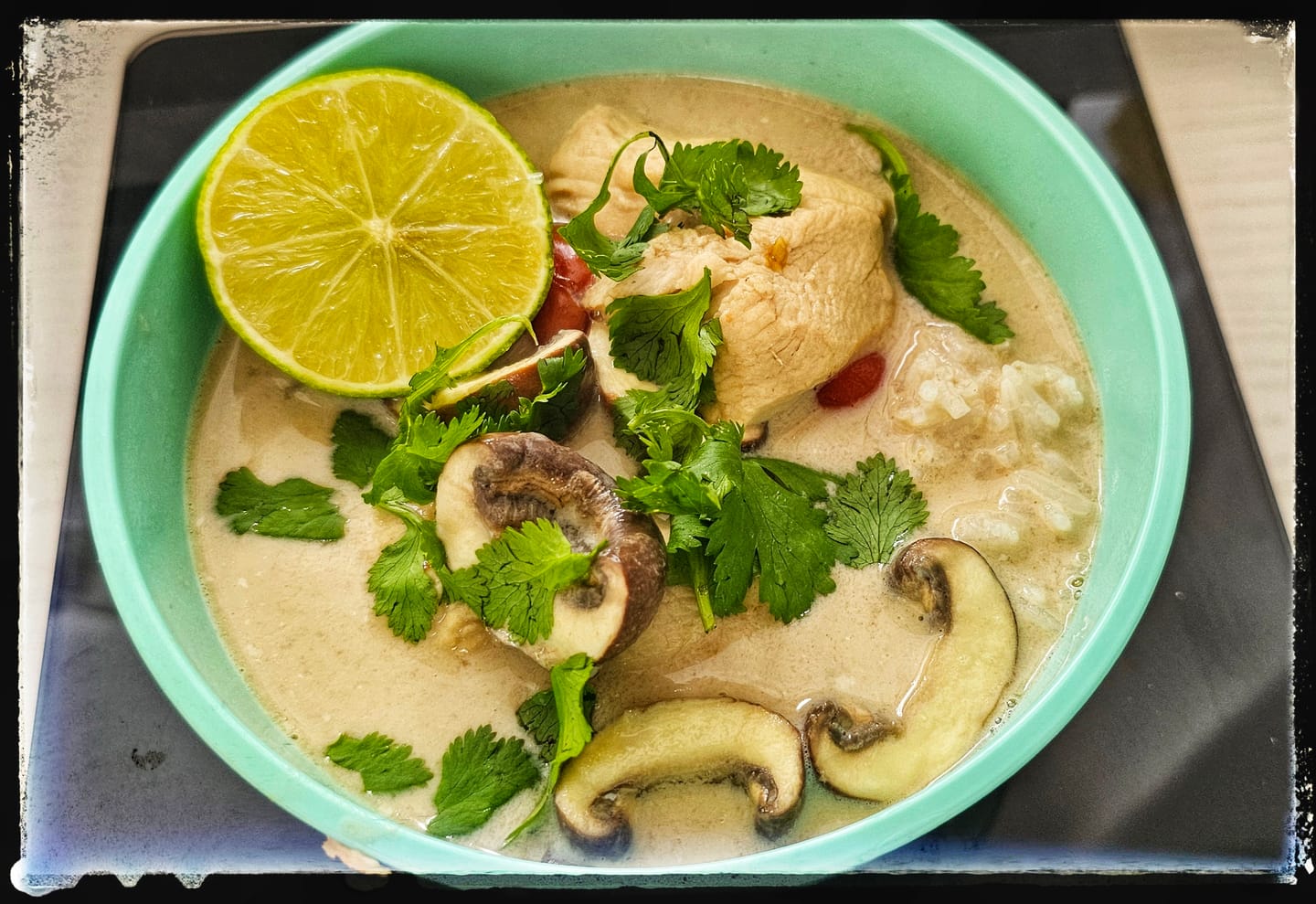 Customer photo review of Tom Kha Kochbox (für 3-4 Portionen) in der Schilfgrastasche