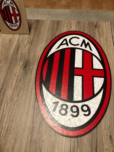 Customer photo review of AC Milan® Logo - Holzpuzzle