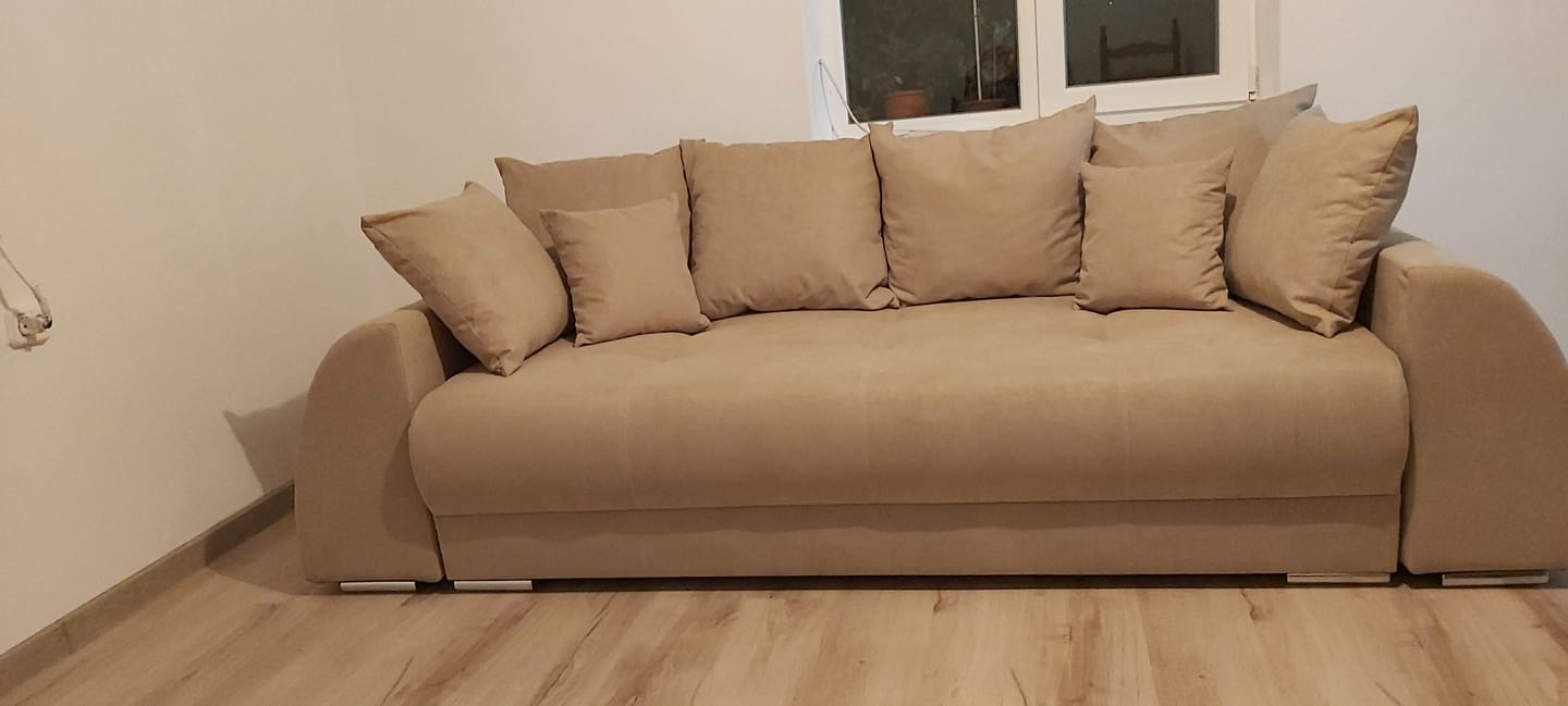 Customer photo review of Canapea extensibilă dumonde cu ladă de depozitare si sezut confortabil din spuma HR, Verona Bej 260x100 cm