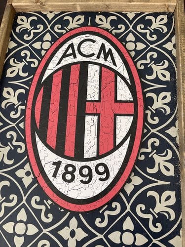 Customer photo review of AC Milan® Logo - Holzpuzzle