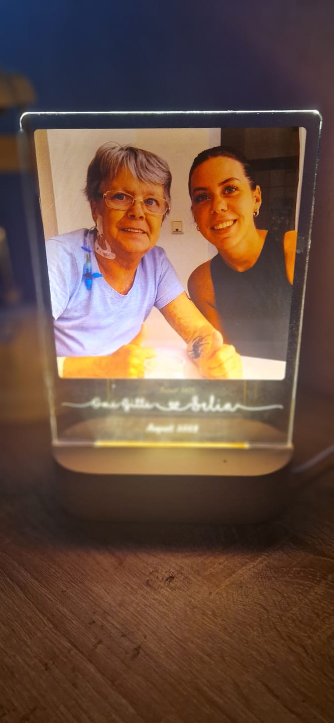 Customer photo review of Euer Liebeslicht mit Foto (eckig)