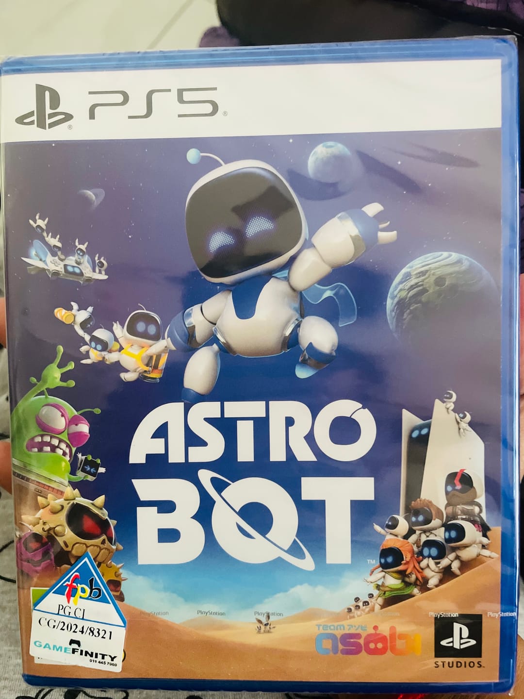 Customer photo review of Astro Bot (PS5)